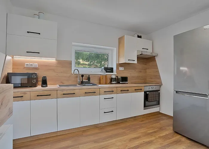 Krusne - Bike Friendly Apartment